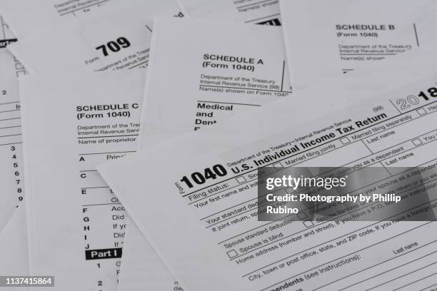 united states internal revenue tax return forms - income tax stock-fotos und bilder