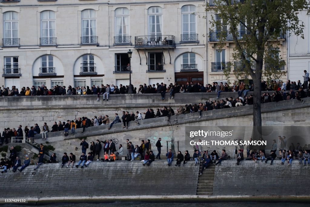 TOPSHOT-FRANCE-FIRE-NOTRE-DAME