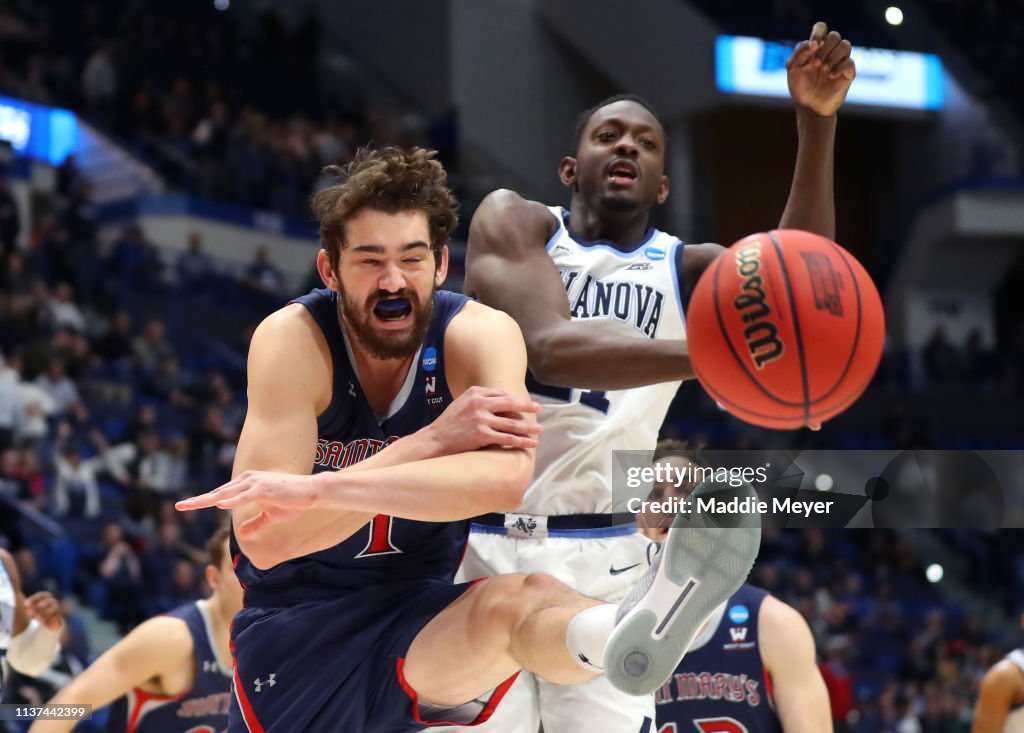 Saint Mary's v Villanova