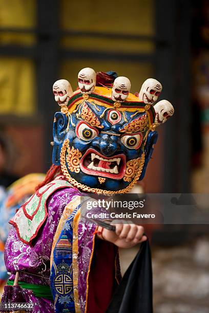 protective deity - bumthang fotografías e imágenes de stock