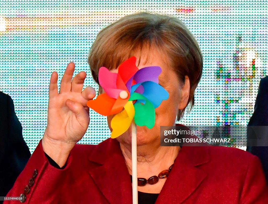TOPSHOT-GERMANY-POLITICS-ENERGY-ECONOMY