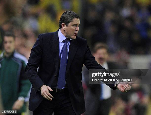 Villarreal's coach Juan Carlos Garrido gestures during the UEFA Europa League semi-final second leg football match between Villarreal and Porto at...