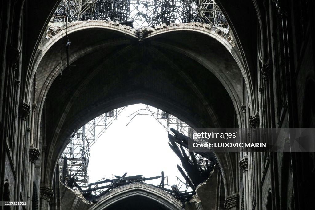 TOPSHOT-FRANCE-FIRE-NOTRE DAME