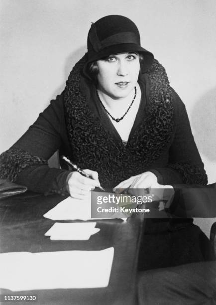 Alice Kenny Diamond , wife of the Irish American gangster, Jack 'Legs' Diamond, circa 1930.