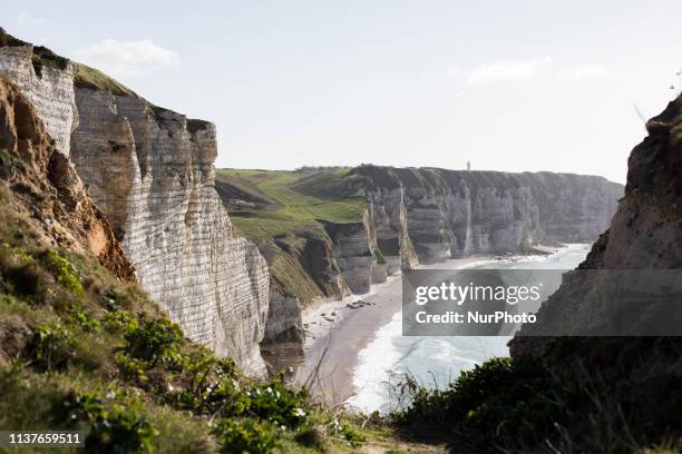 Etretat, Normandy, France, March 25, 2019. The cliff of La Manneporte in good weather. Etretat, Normandie, France, le 25 mars 2019. La falaise de La...