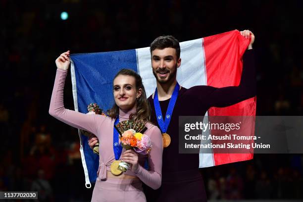 Gold medalists Gabriella Papadakis and Guillaume Cizeron of France pose for photographs after the medal ceremony for the Ice Dance on day four of the...