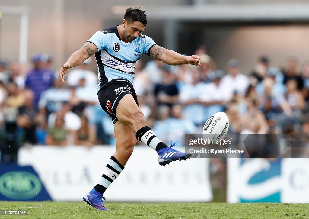 NRL Rd 2 - Sharks v Titans