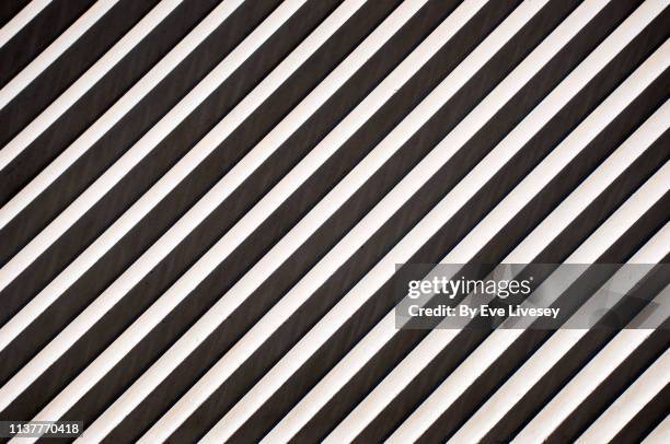 diagonal lines & stripes background - oblíquo imagens e fotografias de stock