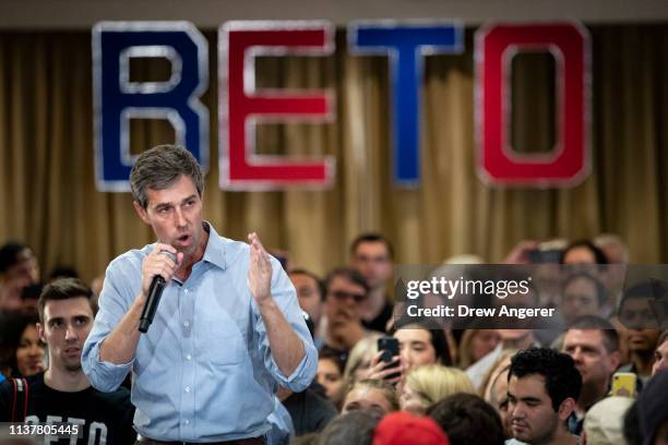 Former U.S. Representative and 2020 Democratic presidential hopeful Beto O'Rourke speaks during a town hall event, April 17, 2019 in Alexandria,...