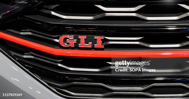 Gli Netlogo Gli Logo OEM 2019 2021 Volkswagen Jetta GLI Grille Emblem NEW