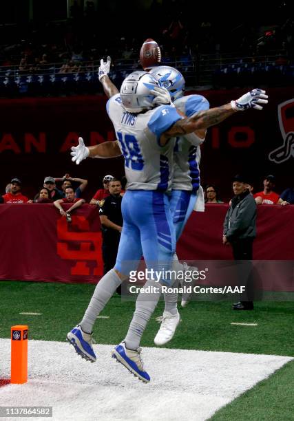 Terrell Newby of Salt Lake Stallions celebrates his touchdown against the San Antonio Commanders with teammate Brian Tyms during the fourth quarter...