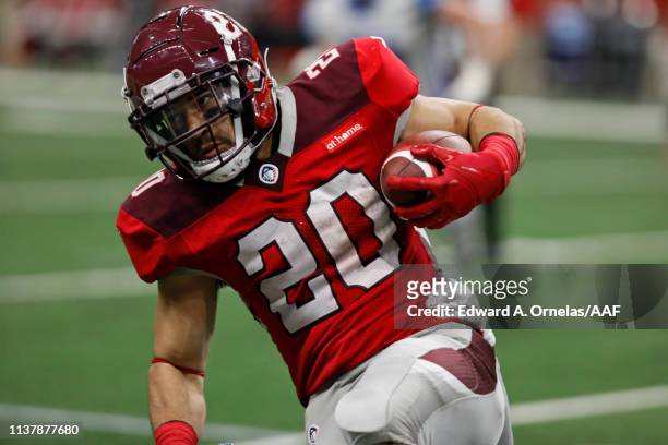 Kenneth Farrow II of the San Antonio Commanders looks for running room against the Salt Lake Stallions at Alamodome on March 23, 2019 in San Antonio,...
