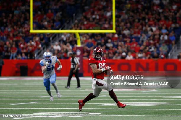 Evan Rodriguez of the San Antonio Commanders heads up field against the Salt Lake Stallions at Alamodome on March 23, 2019 in San Antonio, Texas.