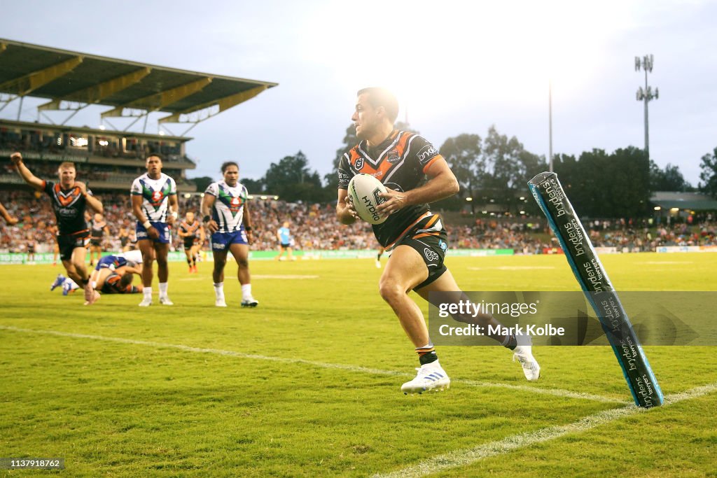 NRL Rd 2 - Wests Tigers v Warriors