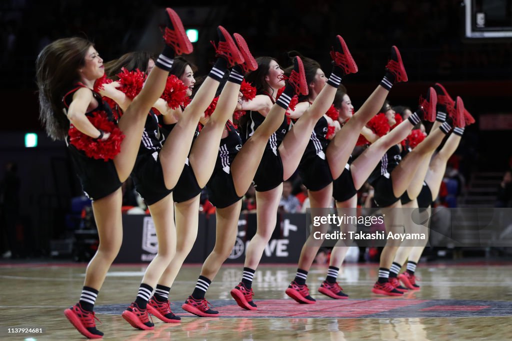 Alvark Tokyo v Nagoya Diamond Dolphins - B.League
