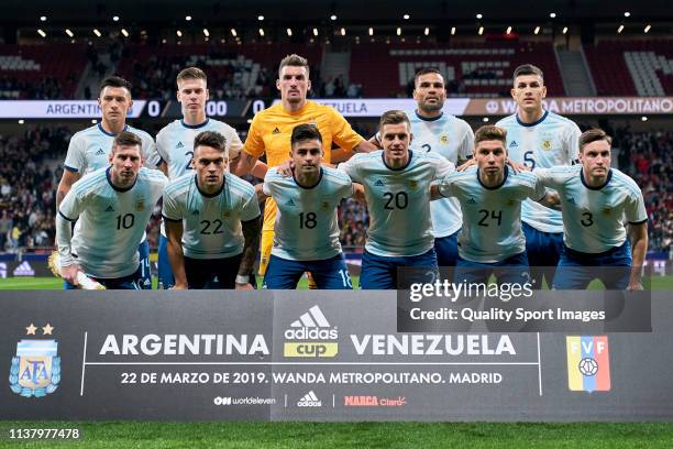 The team line up for a photo prior to kick off during the international friendly match between Argentina and Venezuela at Estadio Wanda Metropolitano...