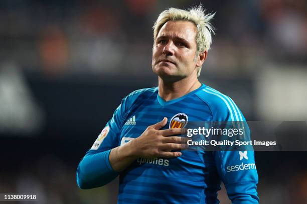 Santiago Canizares of Valencia Legends reacts after the friendly match of the celebrations of the club’s 100 year history between Valencia Legends...