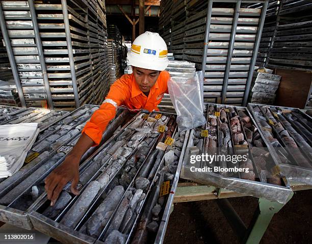 58 Taking Core Samples From A Mine Stock Photos, High-Res Pictures, and ...