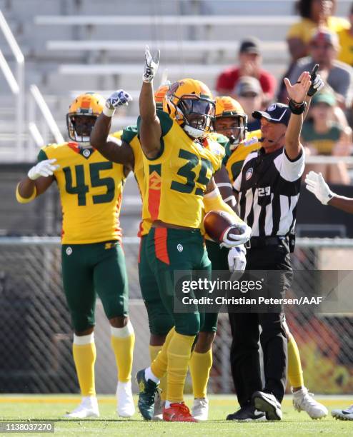 Shaquille Richardson of the Arizona Hotshots celebrates his interception late in the game against the San Diego Fleet during the second half of the...