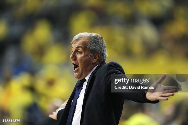 Head coach of Panathinaikos Zeljko Obradovic reacts during the Turkish Airlines EuroLeague Final Four Semi Final between Panathinaikos Athens and...