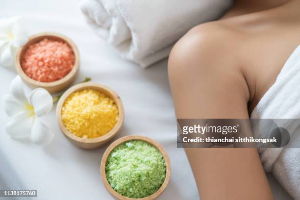 close-up of natural massage with salt spa - bath salt ストッ�クフォトと画像