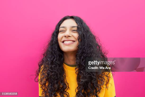 laughing woman - colore brillante foto e immagini stock