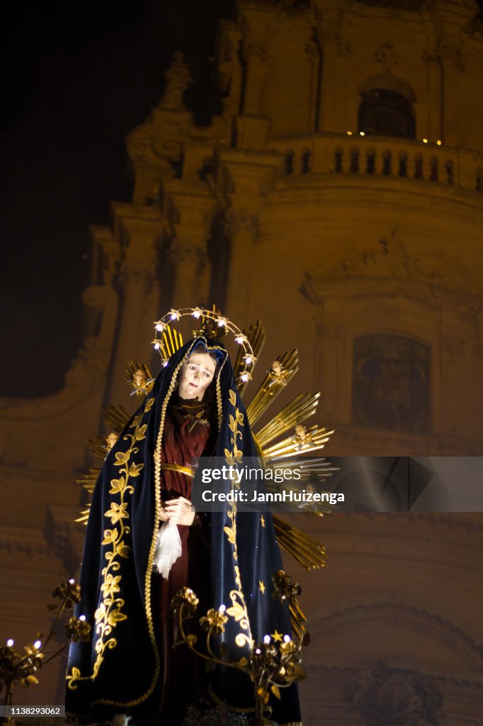 Ragusa, Sizilien: Karfreitagsparade mit Madonna