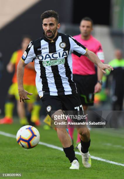Marco D'Alessandro of Udinese Calcio in action during the Serie A match between Udinese and US Sassuolo at Stadio Friuli on April 20, 2019 in Udine,...