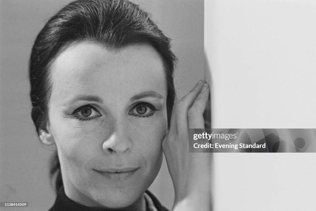 Claire Bloom