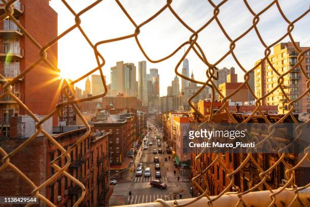lower manhattan cityscape - lower east side manhattan stock pictures, royalty-free photos & images