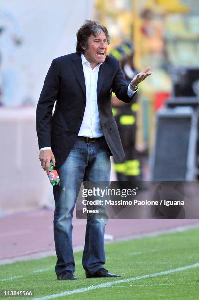 Alberto Malesani coach of Bologna in action during the Serie A match between Bologna FC and Parma FC at Stadio Renato Dall'Ara on May 8, 2011 in...