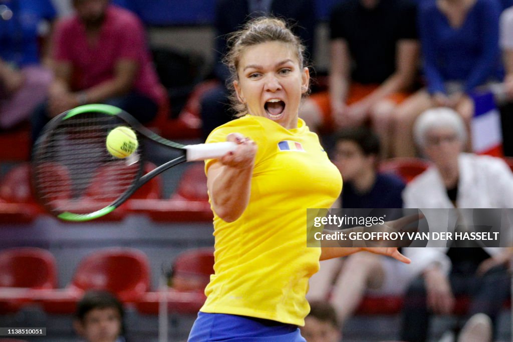 TENNIS-FEDCUP-FRA-ROU
