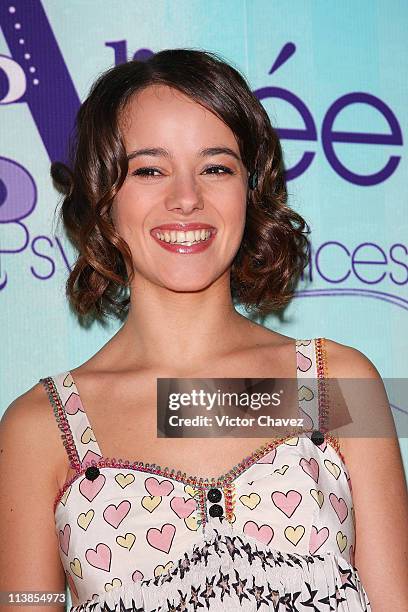 Singer Alizee attends a press conference and photocall to promote her new album, "Psychedelices" at Hotel Presidente on March 3, 2008 in Mexico,...