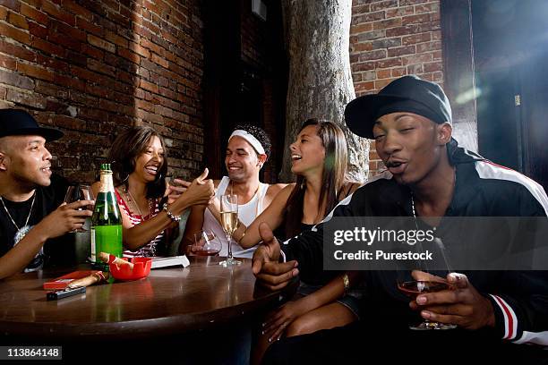 2 Rappers Chilling Rappers Chill Moody Photos and Premium High Res Pictures - Getty Images