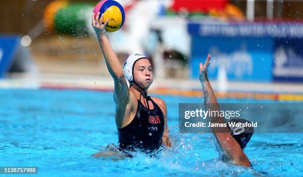 Jordan Rieny Jordan Raney Photos and Premium High Res Pictures - Getty Images
