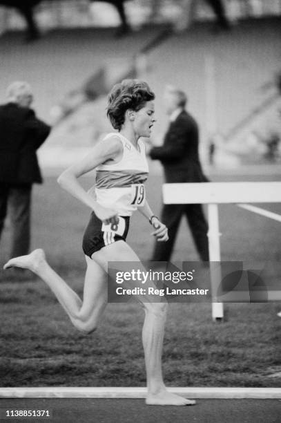 South-African runner Zola Budd running in the women's 1500m event at an athletics meeting held at Crystal Palace, London, UK, 25th April 1984.