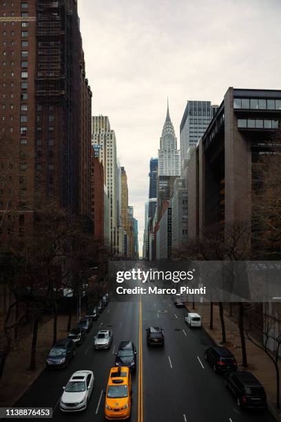 paesaggio urbano di manhattan - upper east side di manhattan foto e immagini stock