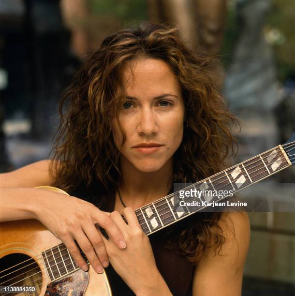 Singer-songwriter Sheryl Crow poses for a portrait for the New Faces section of Rolling Stone Magazine on August 31, 1993 in New York City, New York.