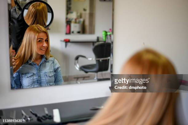 4,680 Hair Salon Mirror Photos and Premium High Res Pictures - Getty Images