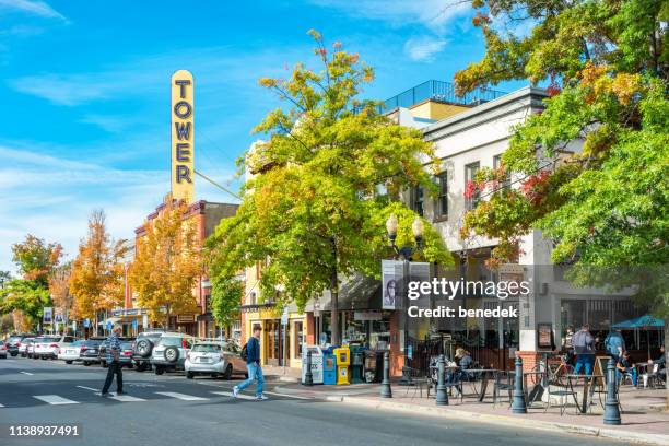 downtown bend oregon usa - bend oregon fotografías e imágenes de stock