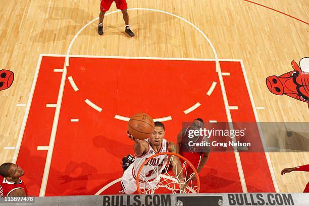 Playoffs: Aerial view of Chicago Bulls Derrick Rose in action vs Atlanta Hawks at United Center. Game 2. Chicago, IL 5/4/2011 CREDIT: Greg Nelson