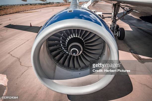 rolls-royce trent 700 engine - engine number 1, left side - airbus a330 - pr-aiy - azul linhas aéreas - during the party ceremony - azul 10 years - airbus concept cabin stock pictures, royalty-free photos & images