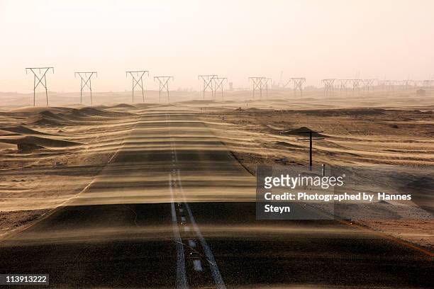 desert winds - dust storm stock pictures, royalty-free photos & images