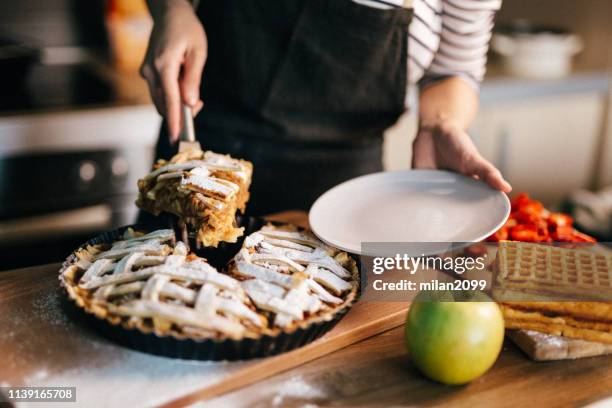 appeltaart - apple pie stockfoto's en -beelden