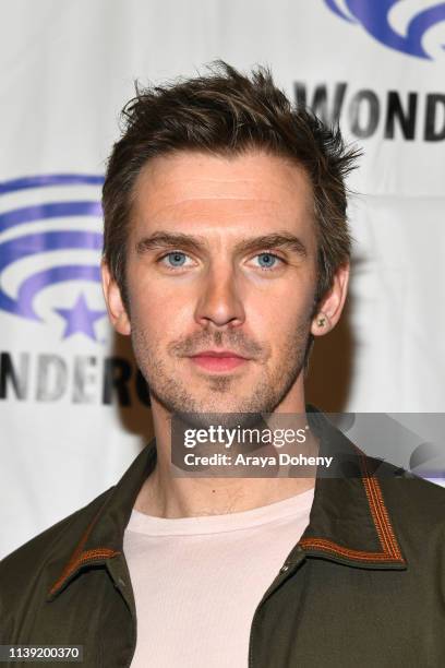 Dan Stevens attends the "Legion" photocall at WonderCon 2019 Day 1 at Anaheim Convention Center on March 29, 2019 in Anaheim, California.