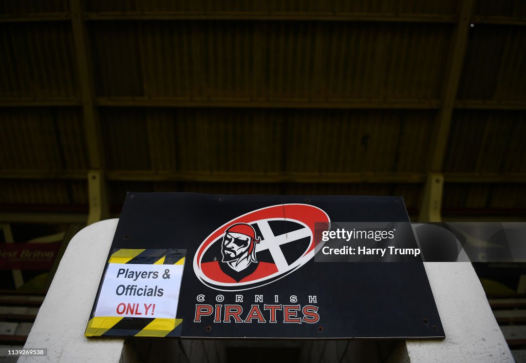 Cornish Pirates v London Irish - Greene King IPA Championship