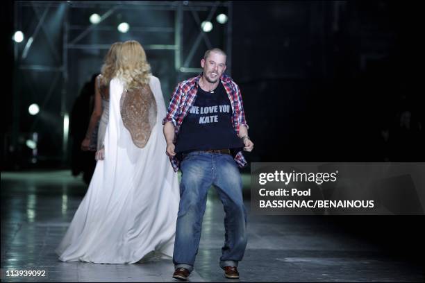 Alexander Mc Queen, Ready to wear Spring-Summer 2006 Fashion Show, In Paris, France On October 07, 2005-The designer Alexander Mc Queen during the...