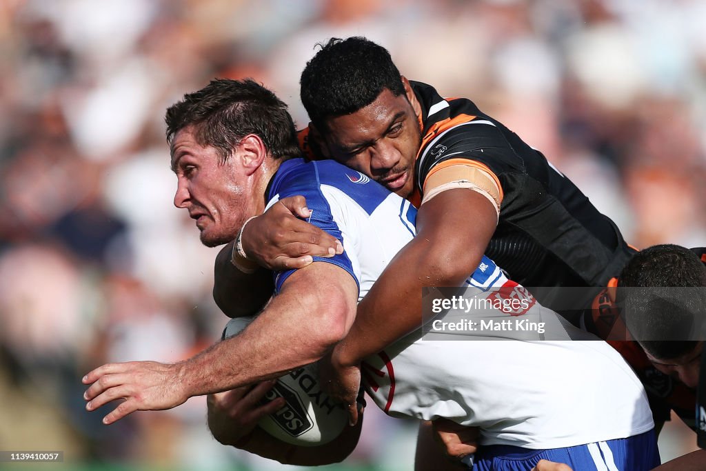 NRL Rd 3 - Wests Tigers v Bulldogs