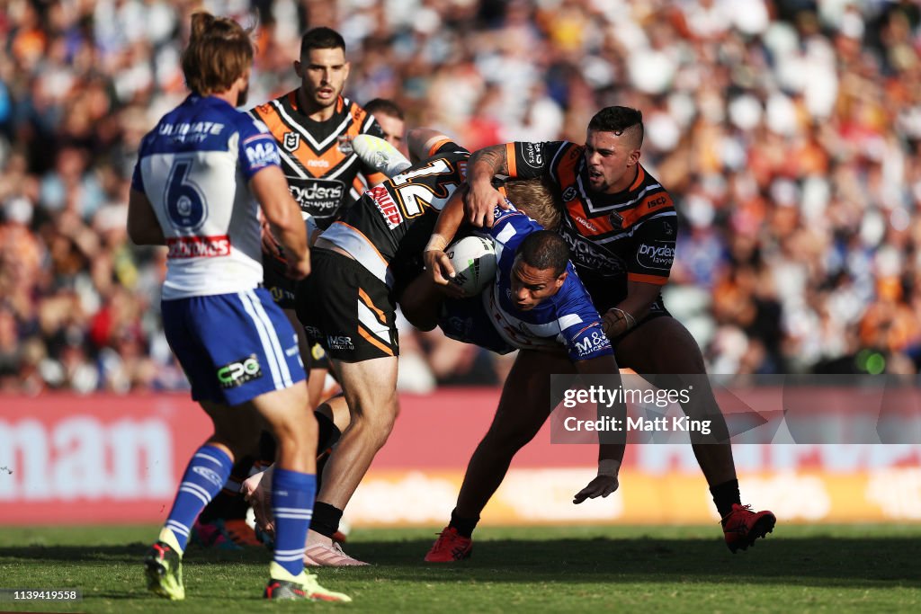 NRL Rd 3 - Wests Tigers v Bulldogs