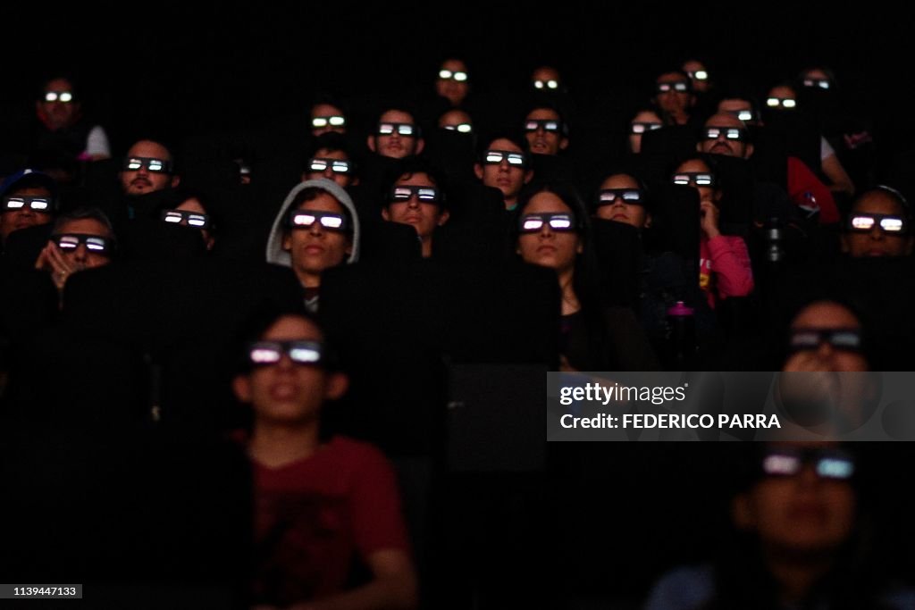 TOPSHOT-VENEZUELA-CINEMA-AVENGERS-PREMIERE